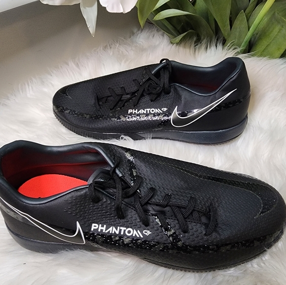 Nike Phantom GT2 Club IC Men\'s Shoes size11 new